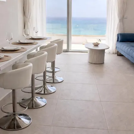 Aqua Blue With Private Swimming Pool *
