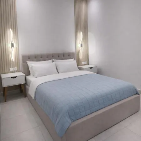 Aqua Blue With Private Swimming Pool *