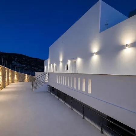 Aqua Blue With Private Swimming Pool فيلة أموبي